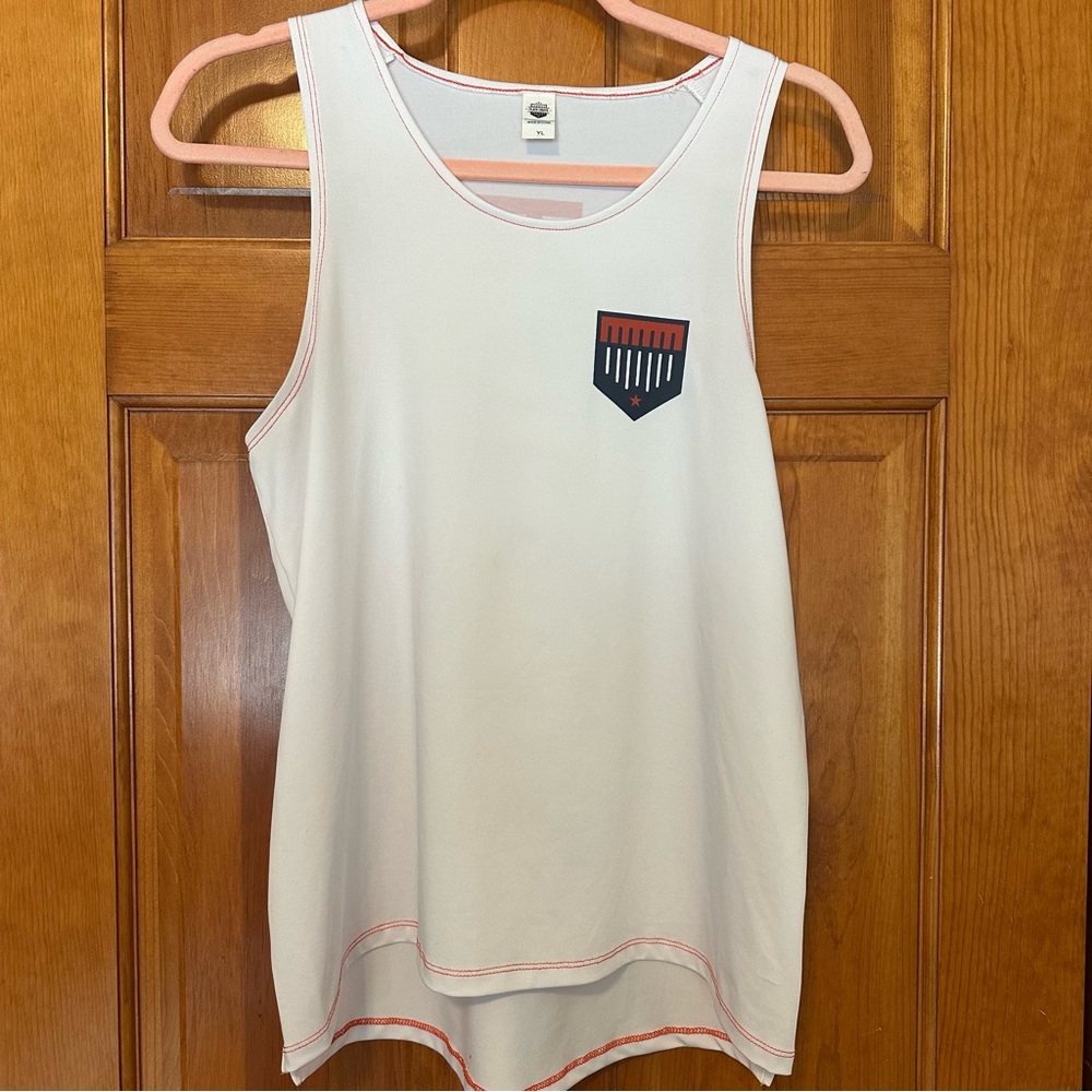 Plate Crate white Tank Top with Pocket Design